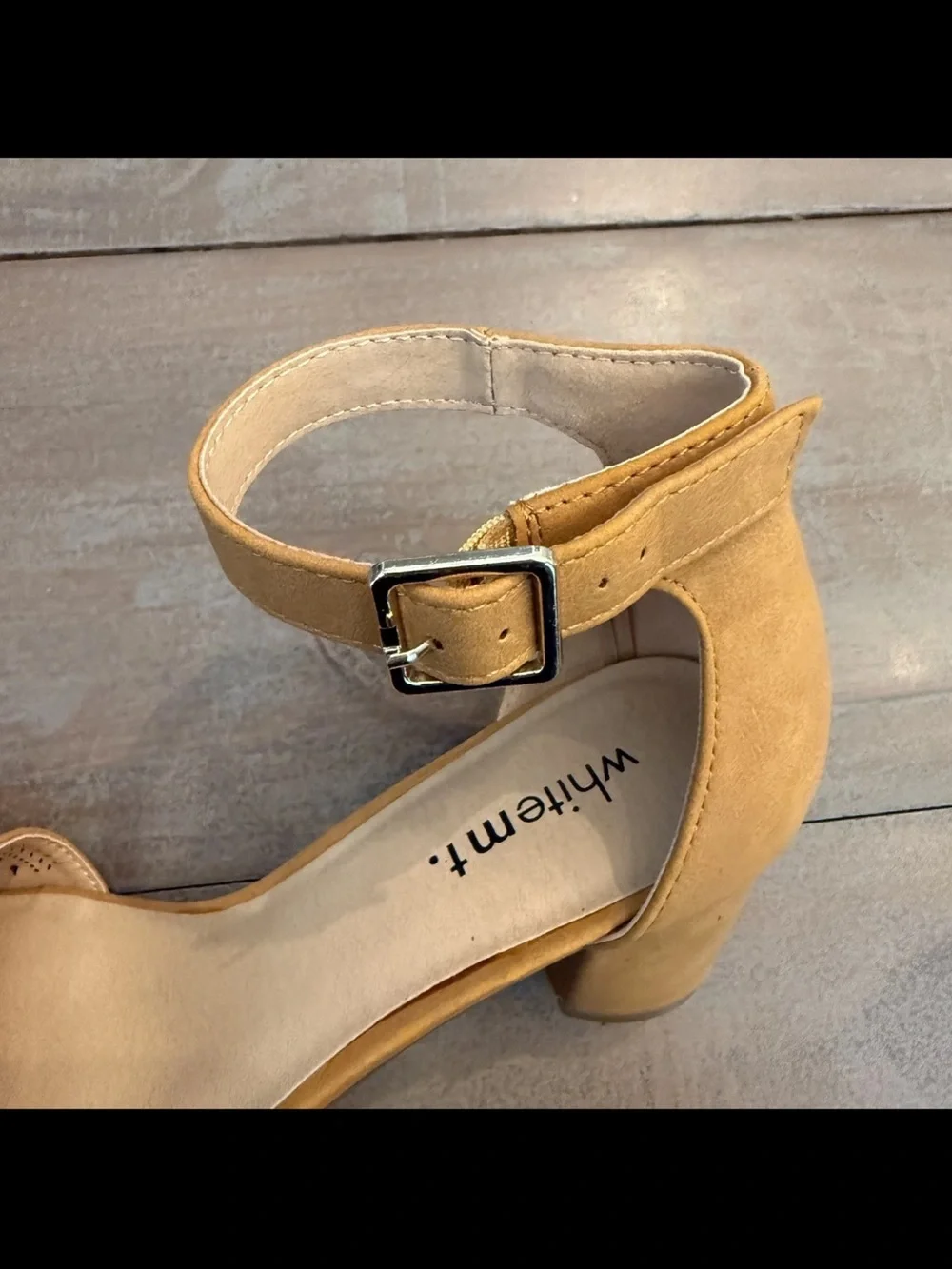 White Mountain Eileen Mustard Faux Suede Chunky Block Heel Ankle Buckle 8